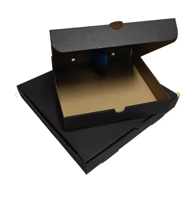 Caja pizza familiar negra 38x38x4,5 cm