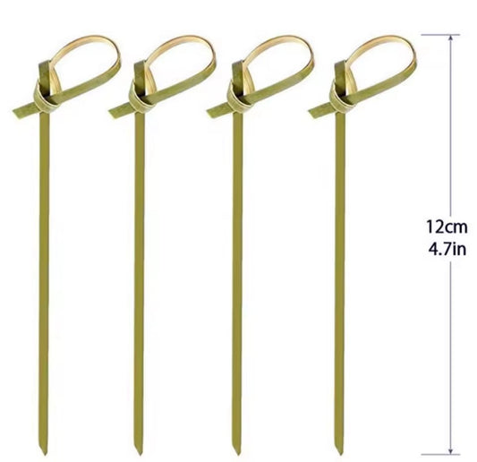Pinchos coctelería cola de chancho 12cm- 50 unidades